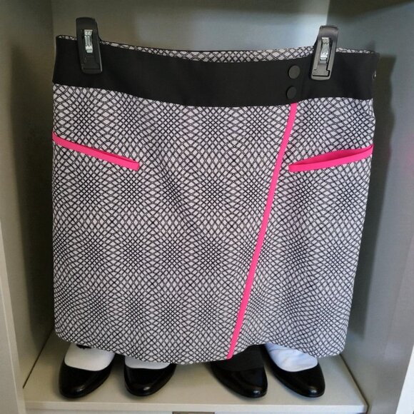 Annika Cutter & Buck Women’s Skort US 8 EU 38 Black White & Pink Mesh Print - Picture 1 of 7